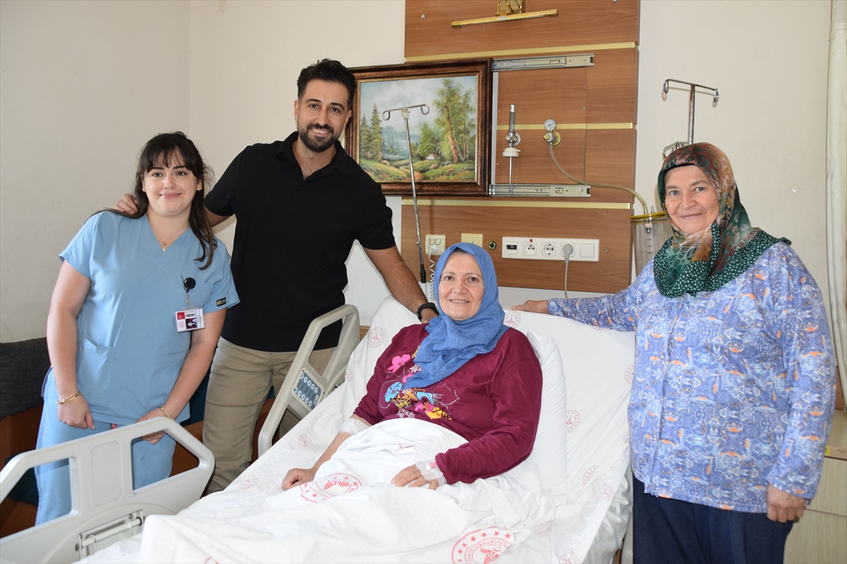 Manisa'da karın ağrısı yaşayan hasta “kesisiz rahim ameliyatı” ile sağlığına kavuştu