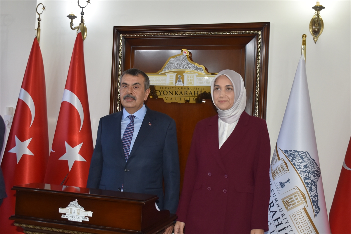 Milli Eğitim Bakanı Tekin, Afyonkarahisar İl Eğitim Değerlendirme Toplantısı sonrası açıklama yaptı: