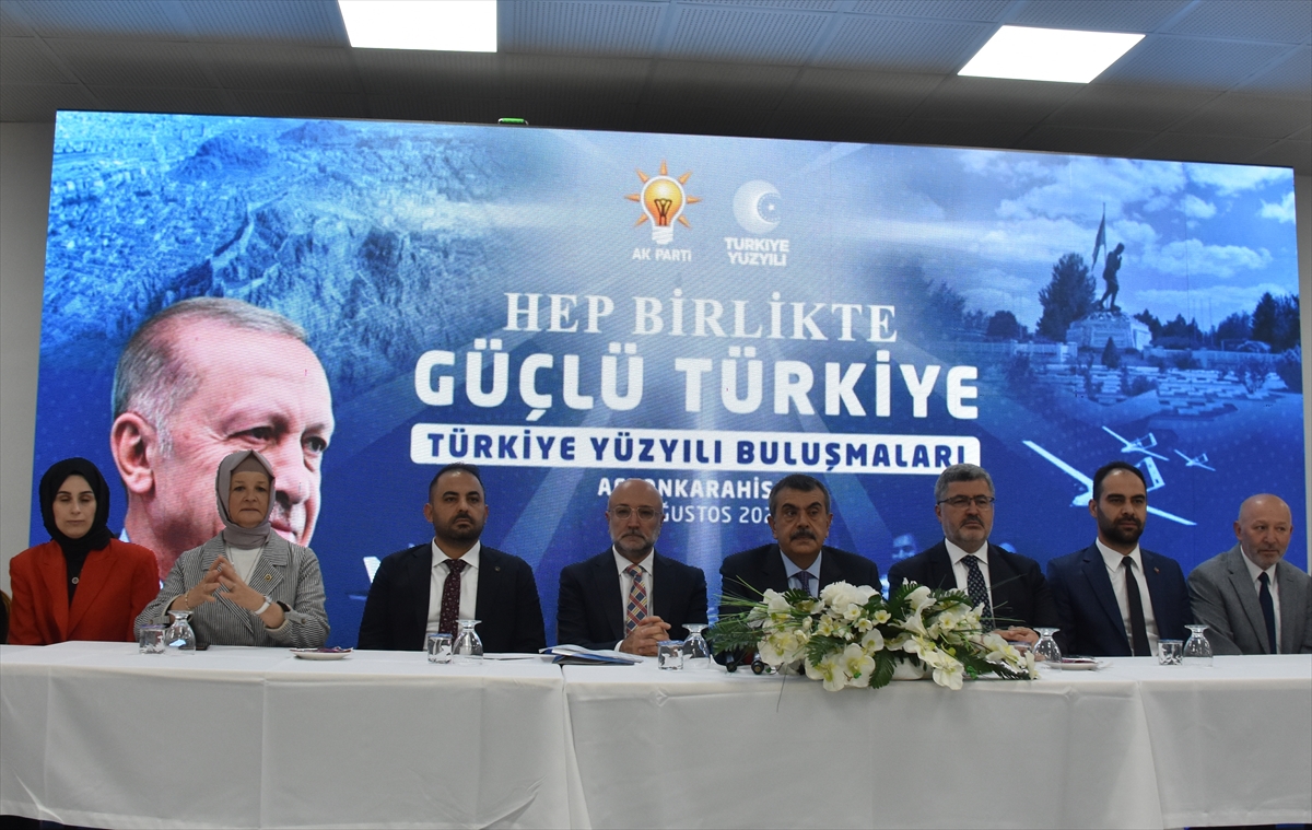 Milli Eğitim Bakanı Tekin, Afyonkarahisar'da “Türkiye Yüzyılı Buluşmaları” programında konuştu: