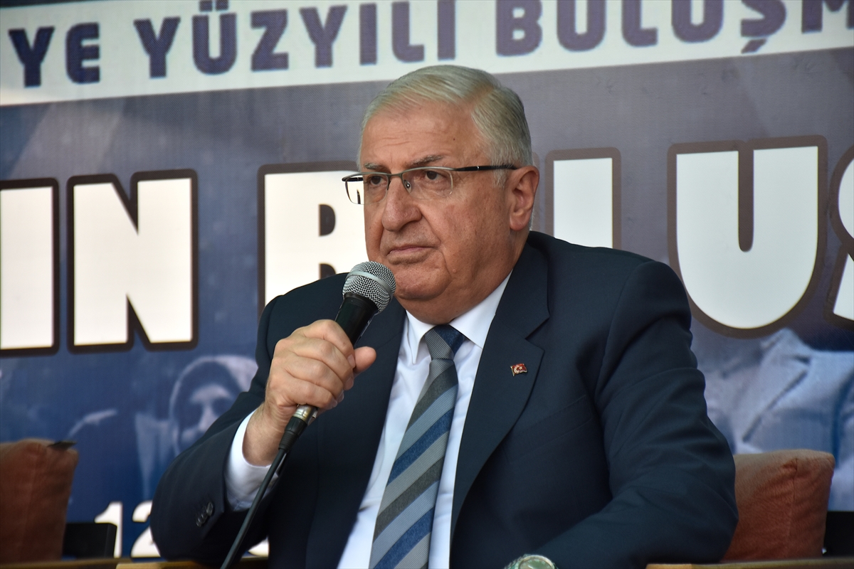 Milli Savunma Bakanı Güler, Hakkari'de “Kadın Buluşması”nda konuştu: