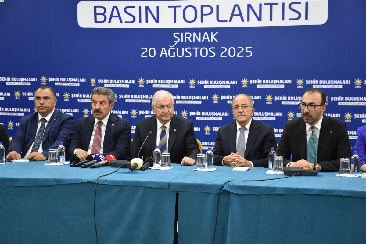 Milli Savunma Bakanı Güler, Şırnak'ta basın toplantısında konuştu: