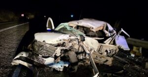 MUĞLA (AA) – Muğla'nın Seydikemer ilçesinde tır ile çarpışan otomobilin