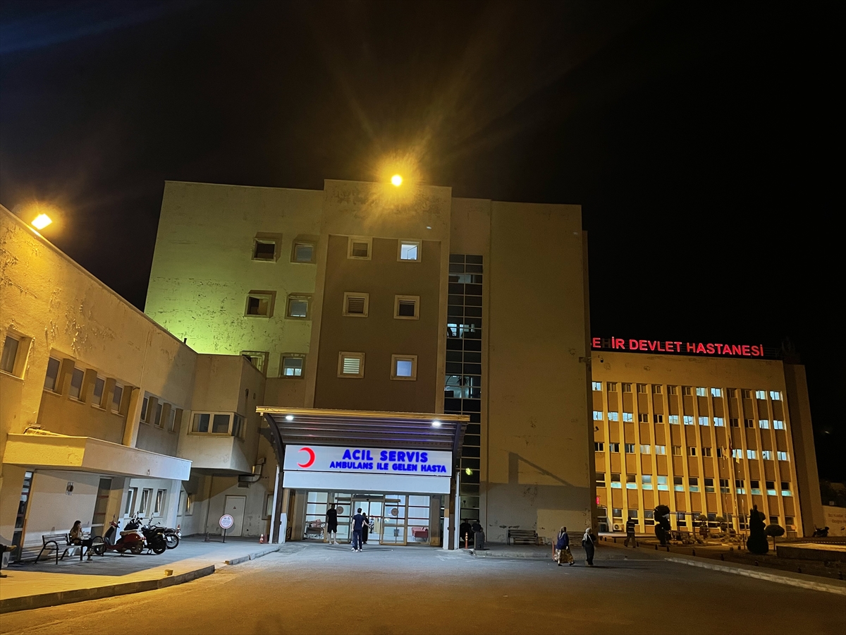 Nevşehir'de boğulma tehlikesi geçiren 3 kişiden biri hayatını kaybetti