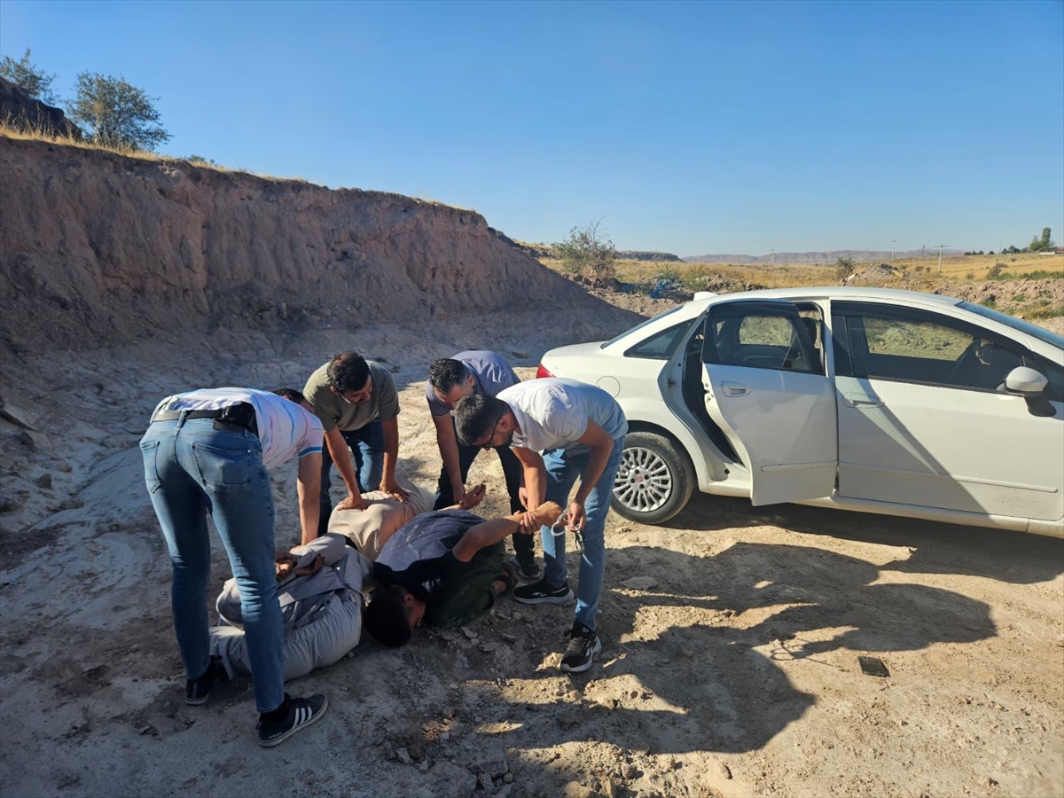 Nevşehir'de göçmen kaçakçılığı iddiasıyla 2 şüpheli tutuklandı