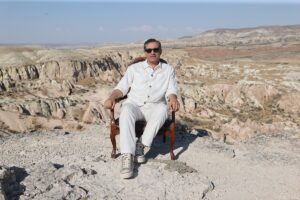 NEVŞEHİR (AA) – Şarkıcı Rafet El Roman, "Bitmedi Eziyetin" adlı