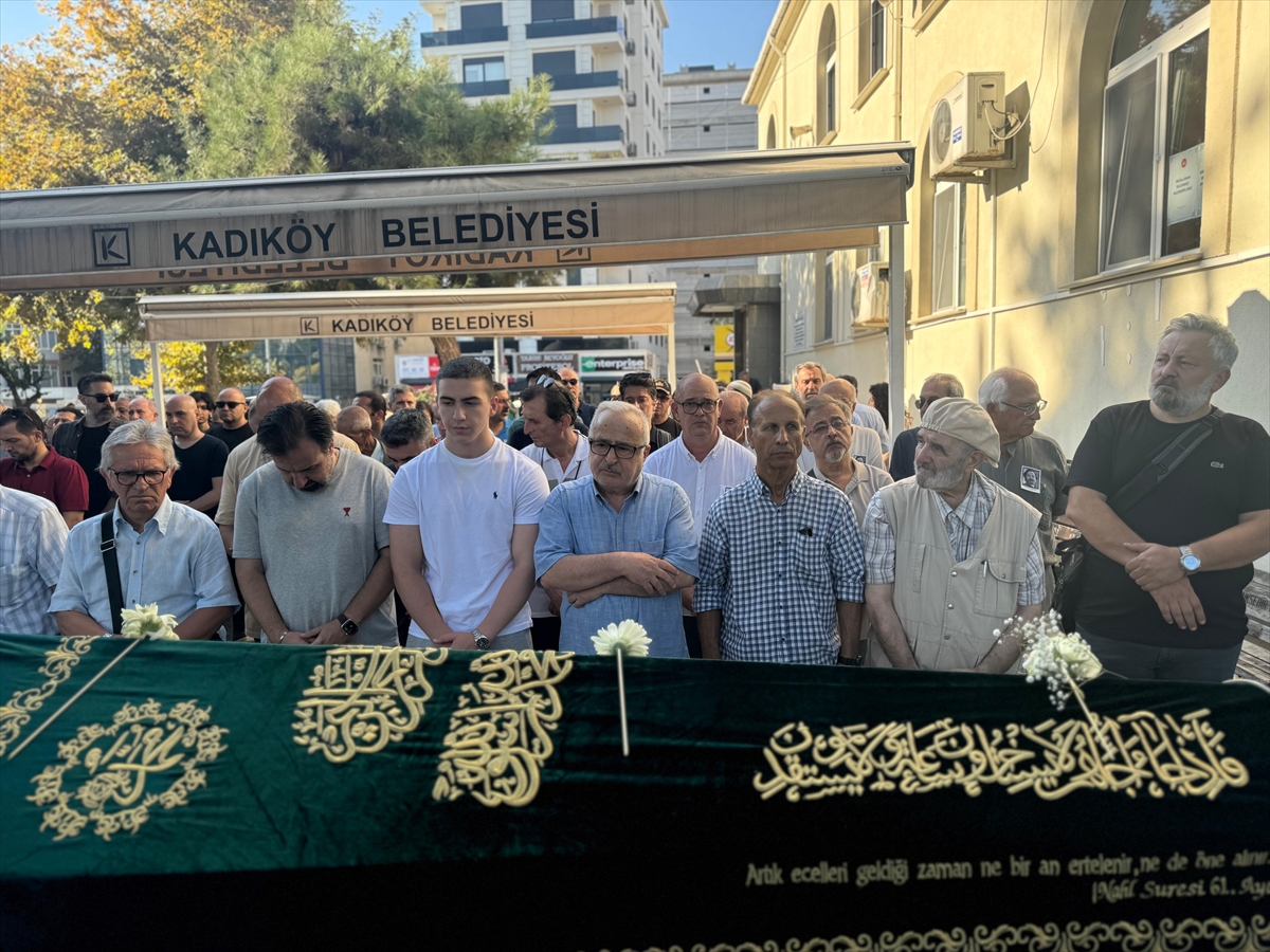 Ressam ve çizer Mustafa Delioğlu son yolculuğuna uğurlandı