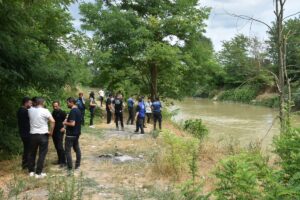 SAKARYA (AA) – Sakarya'nın Adapazarı ilçesinde nehirde kaybolan genç için