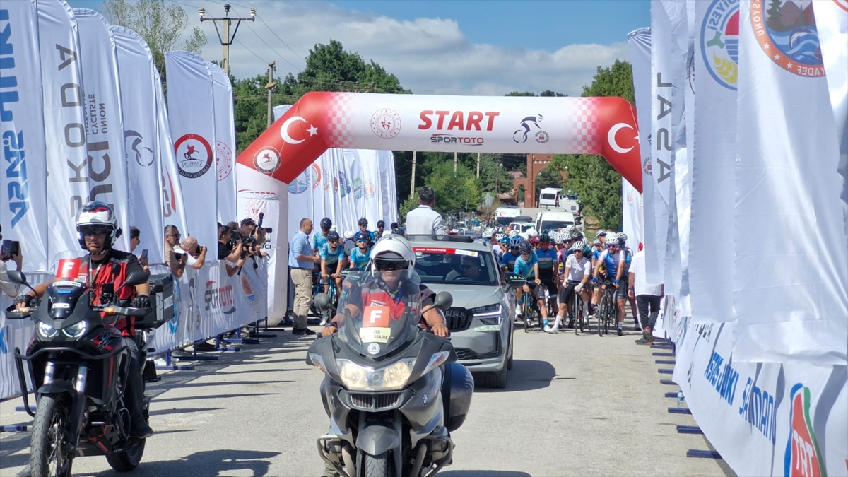 Samsun'da 3. Uluslararası Kurtuluş Yolu Bisiklet Turu devam ediyor
