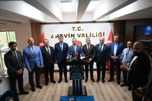 - " 'Artık hiçbir şey eskisi gibi olmayacak' diyerek Sayın