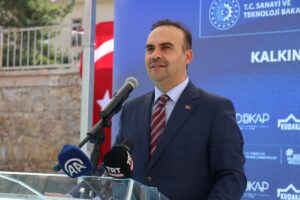 BAYBURT (AA) – Sanayi ve Teknoloji Bakanı Mehmet Fatih Kacır,