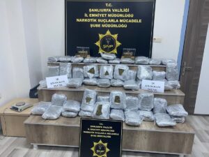 ŞANLIURFA (AA) – Şanlıurfa'nın Siverek ilçesinde 28 kilogram sentetik uyuşturucunun