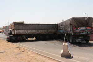 ŞIRNAK (AA) – Şırnak'ın Cizre ilçesinde sürücüleri kardeş olan iki