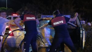 SİVAS (AA) – Sivas'ın Şarkışla ilçesinde iki otomobilin çarpışması sonucu