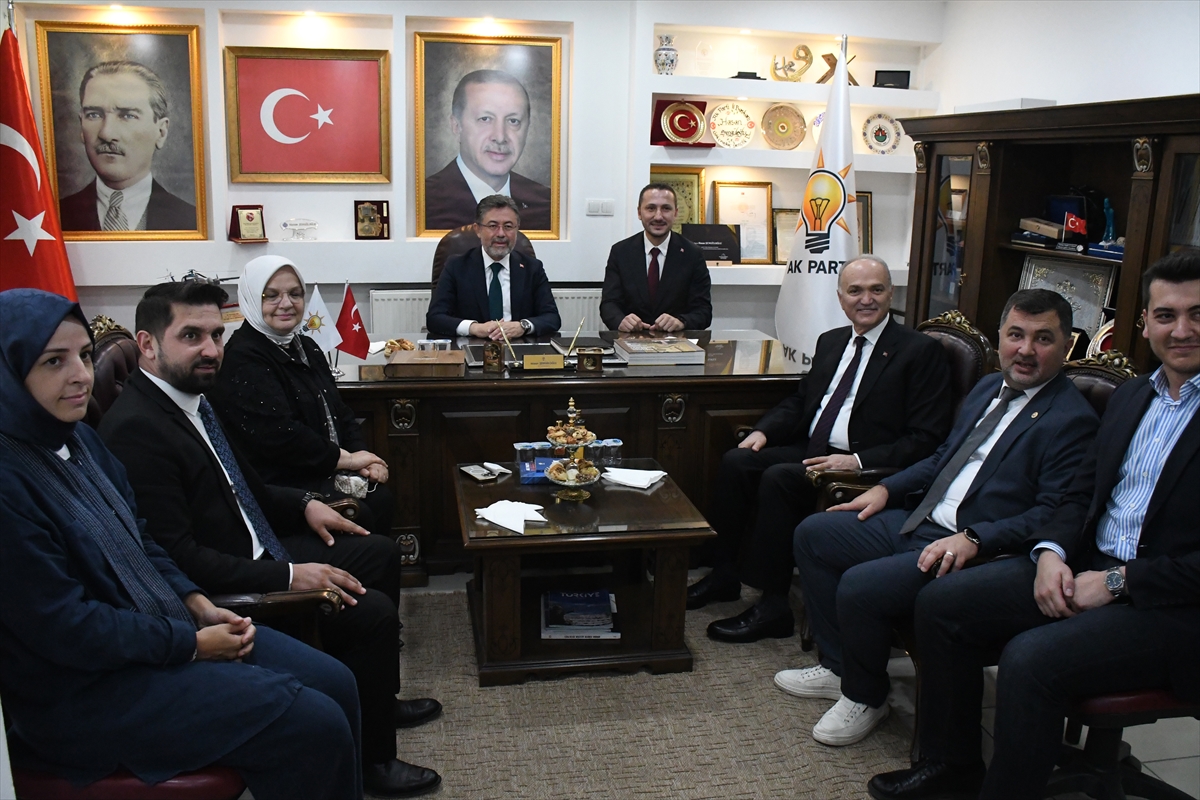 Tarım ve Orman Bakanı Yumaklı, Düzce'de ziyaretler gerçekleştirdi