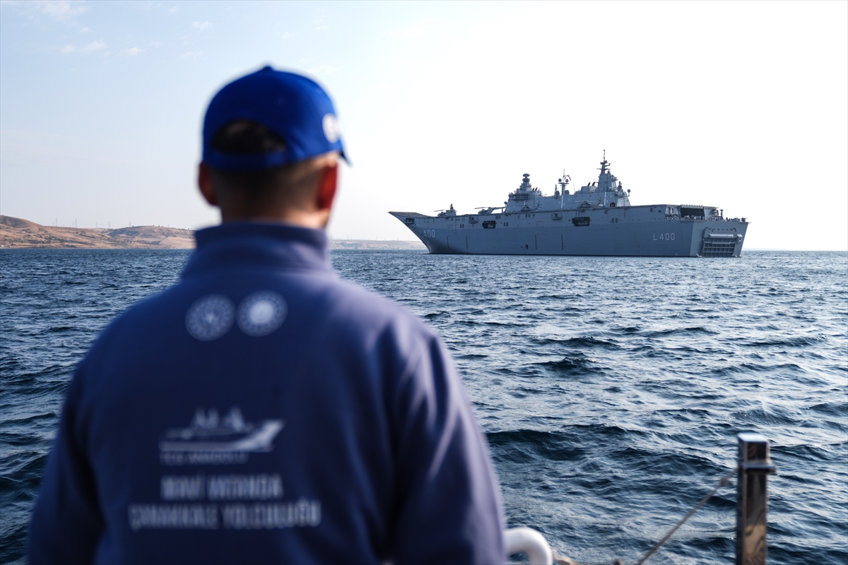 TCG Anadolu, “Zafer Yolculuğu” için Çanakkale'den İstanbul'a hareket etti