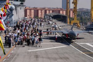 İSTANBUL (AA) – TEKNOFEST Mavi Vatan'ın üçüncü gününde vatandaşlar, ziyarete