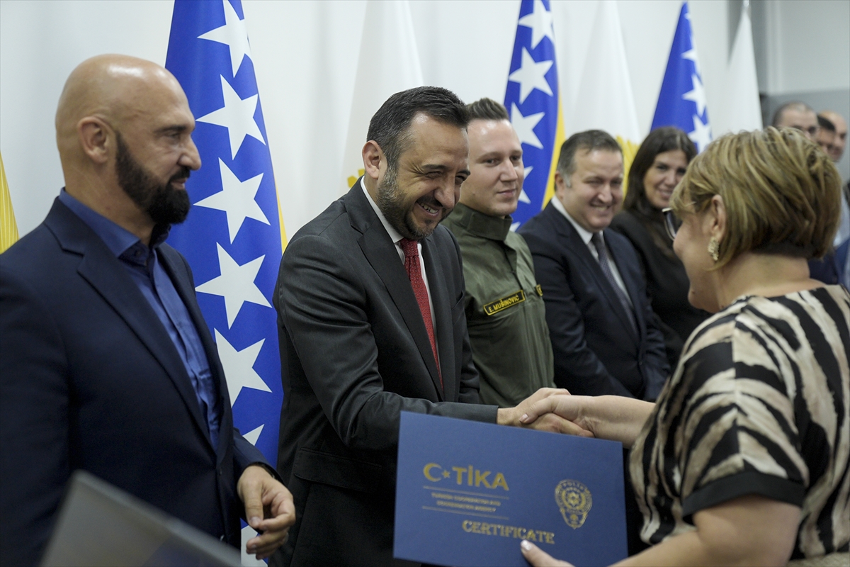 TİKA, Bosna Hersek'te “Aile İçi ve Kadına Karşı Şiddetle Mücadele Eğitimi” düzenledi