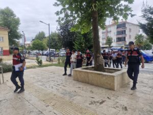 TOKAT (AA) – Tokat'ın Erbaa ilçesinde düğünlerde havaya ateş ettikleri