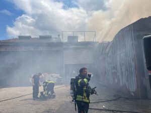 TRABZON (AA) – Trabzon'un Ortahisar ilçesinde mobilya atölyesinde çıkan yangına