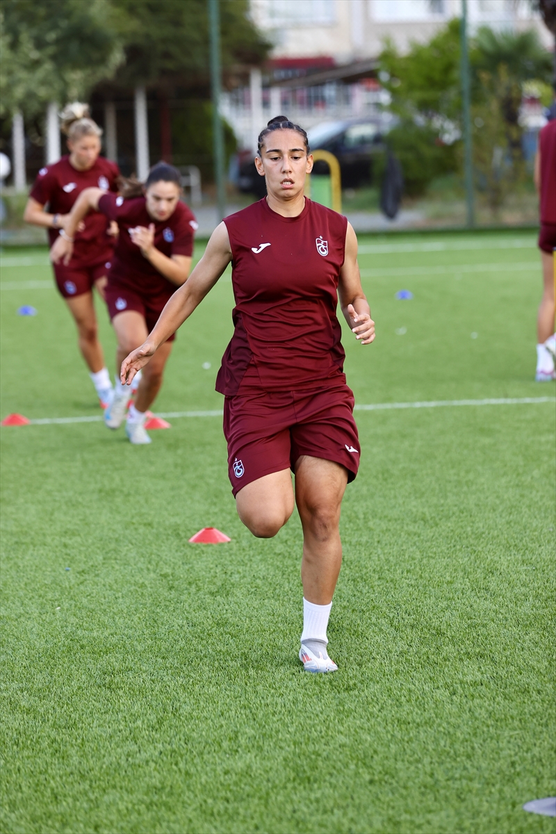 Trabzonspor Kadın Futbol Takımı'nın yeni sezonda hedefi şampiyonluk