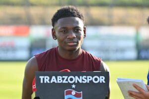 TRABZON (AA) – Trabzonspor'un yeni transferlerinden Kazeem Olaigbe, bordo-mavili formayı