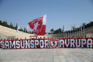 ATİNA (AA) – Polonya'da yaşayan Samsunspor taraftarı Taner Tamtürk, bir