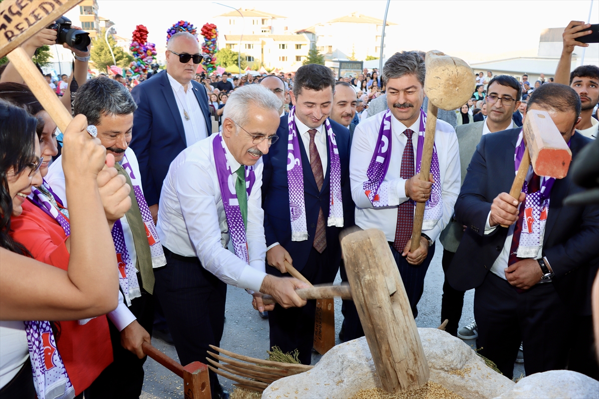 Ulaştırma ve Altyapı Bakanı Uraloğlu, Kırşehir'de konuştu: