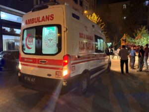 VAN (AA) – Van'ın İpekyolu ilçesinde 16 yaşındaki genç parkta