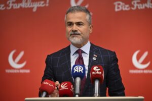 - "AK Parti ya da CHP'nin adayını desteklemeyi düşünmeyen siyasi