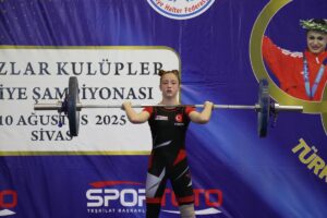 SİVAS (AA) – Yıldızlar Kulüpler Türkiye Halter Şampiyonası, 35 ilden
