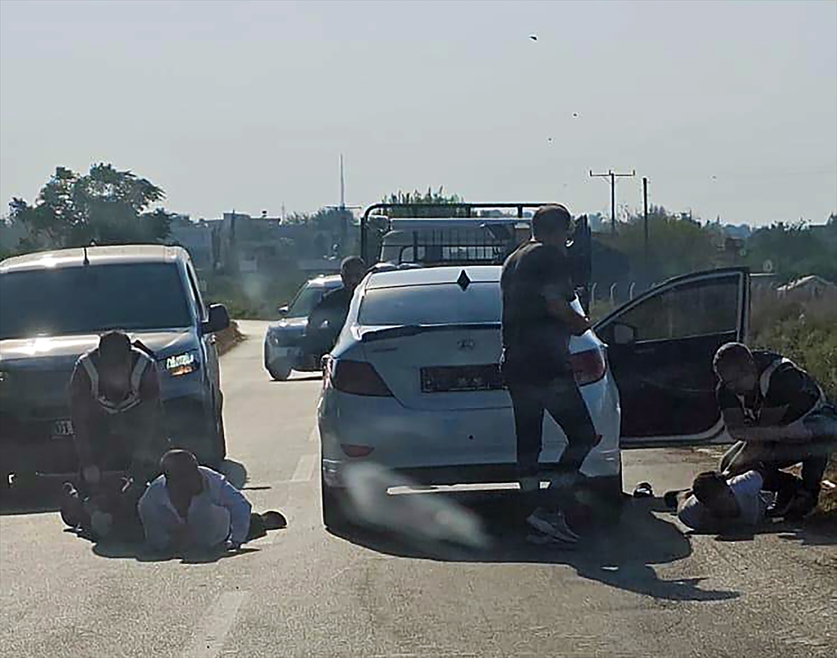Adana'da kuyumcudan yaklaşık 1 kilogram altın çalan 3 zanlı tutuklandı
