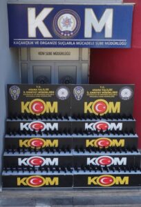 ADANA (AA) – Adana'da polis ekiplerince 97 ruhsatsız tabanca ele