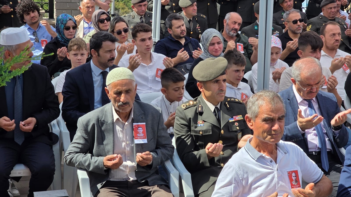 Afyonkarahisar'da mühimmat deposundaki patlamada şehit olan askerler anıldı