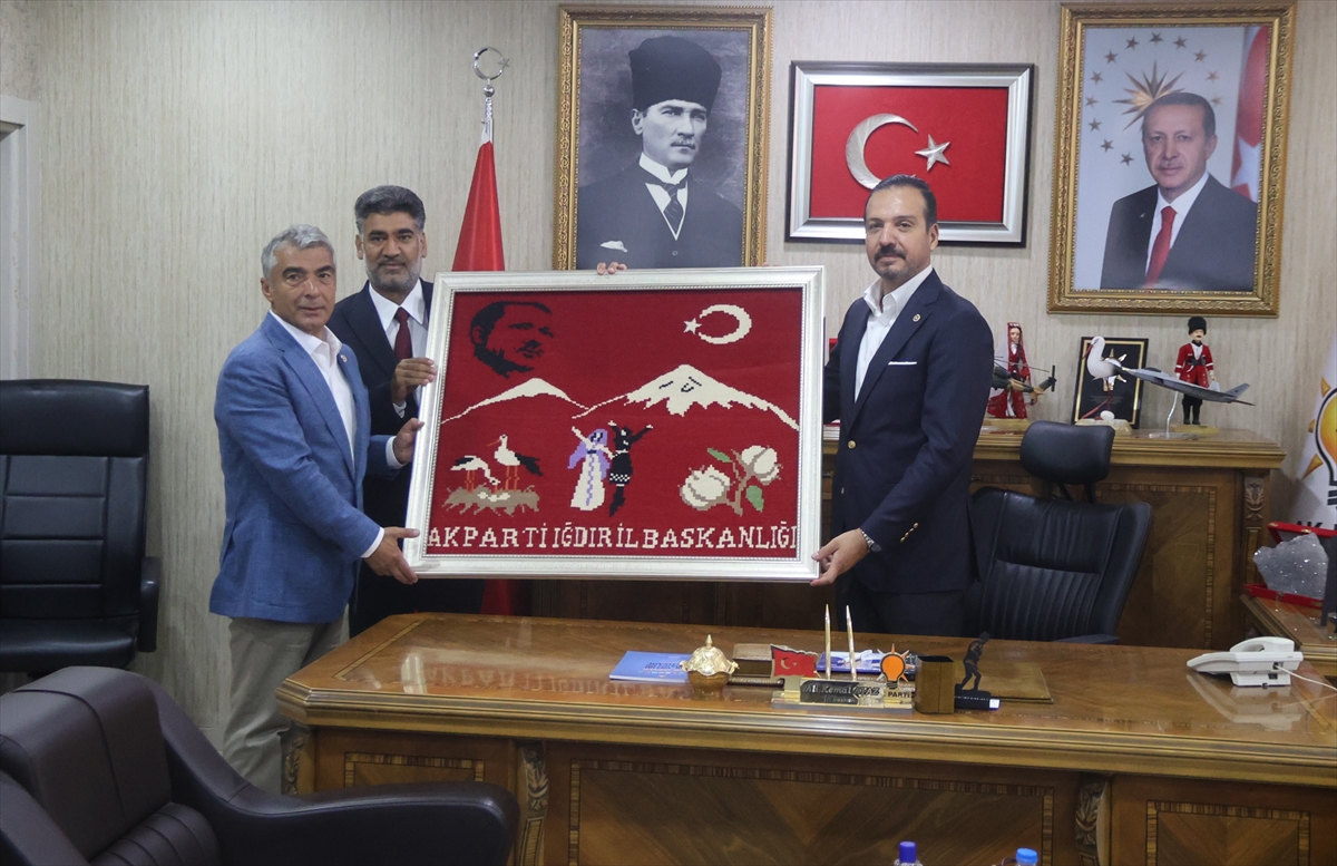 AK Parti Genel Başkan Yardımcısı Zorlu, Iğdır'da “Türkiye Yüzyılı Buluşmaları”nda konuştu: