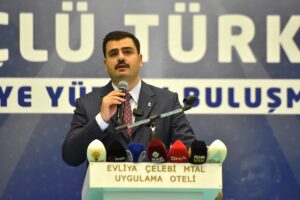 - "CHP'nin bugün rantçıların esir aldığı, dar kadrocu anlayışın pençesinde