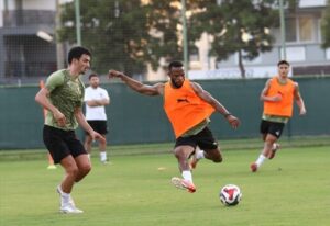 ANTALYA (AA) – Corendon Alanyaspor, Trendyol Süper Lig'de deplasmanda Fenerbahçe