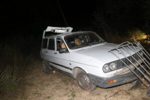 AMASYA (AA) – Amasya'nın Taşova ilçesinde ağaçlara çarpan otomobildeki 7