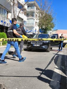 ANKARA (AA) – Başkentte yanında çalıştığı iş insanını silahla bacağından