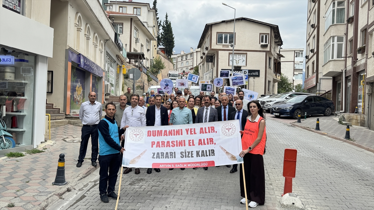 Artvin'de, “Dumansız Şehir Artvin” yürüyüşü düzenlendi