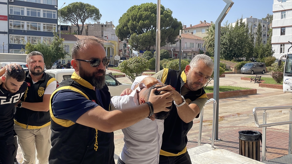 Aydın'da iş yerlerinin kurşunlanmasına ilişkin yakalanan 3 zanlı tutuklandı