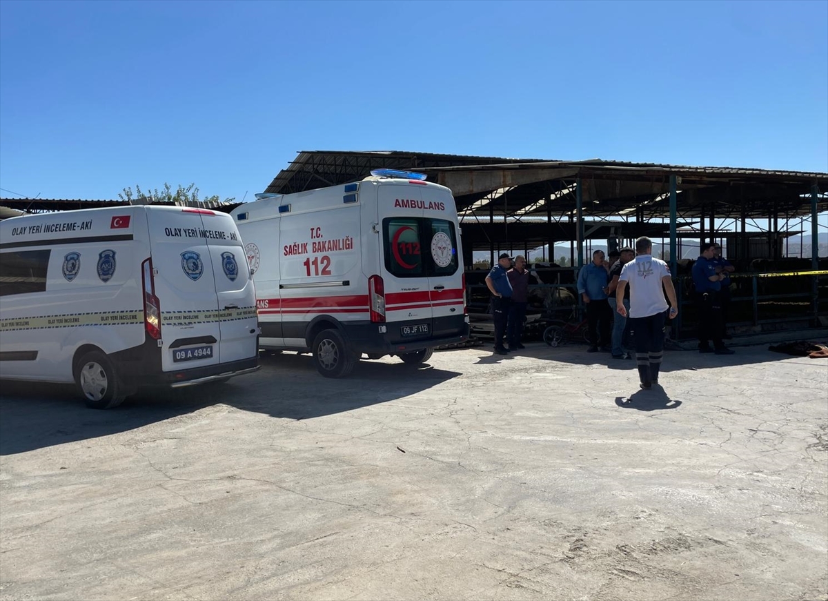 Aydın'da süt kamyonunun altında kalan 3 yaşındaki çocuk öldü