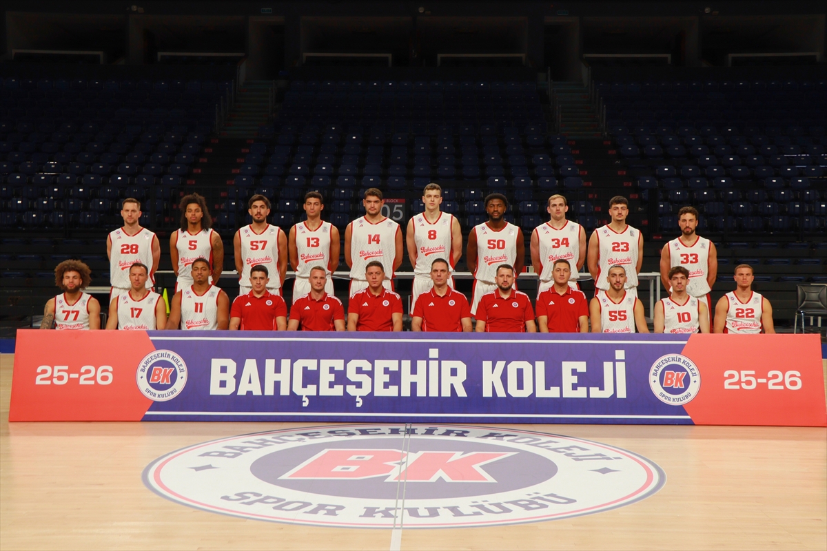 Bahçeşehir Koleji Erkek Basketbol Takımı'nda yeni sezon medya etkinliği yapıldı