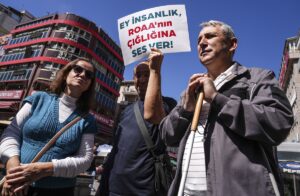 ANKARA (AA) – Ankara'da bazı engelli dernekleri, Gazze'de mahsur kalan