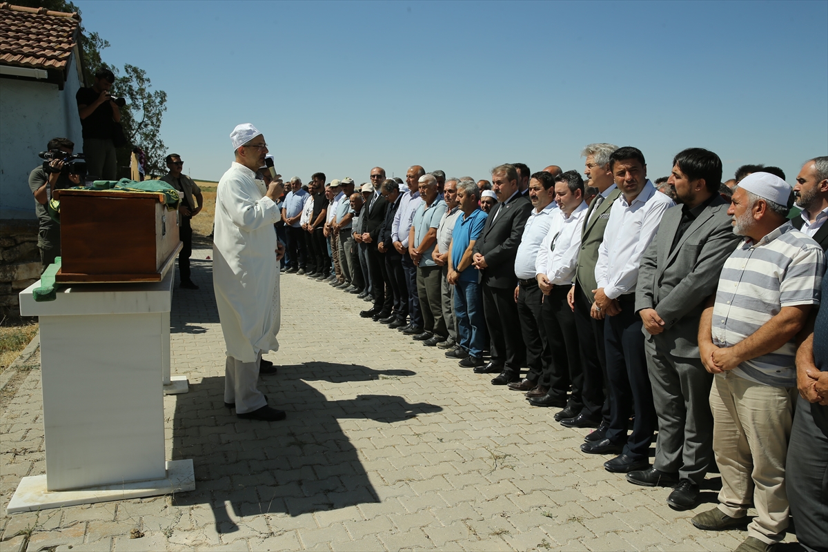 BBP Genel Başkanı Destici, Eskişehir'de cenaze törenine katıldı