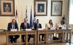 ATİNA (AA) – Filistin'in Beytüllahim kenti Belediye Başkanı Mahir Kanavati,