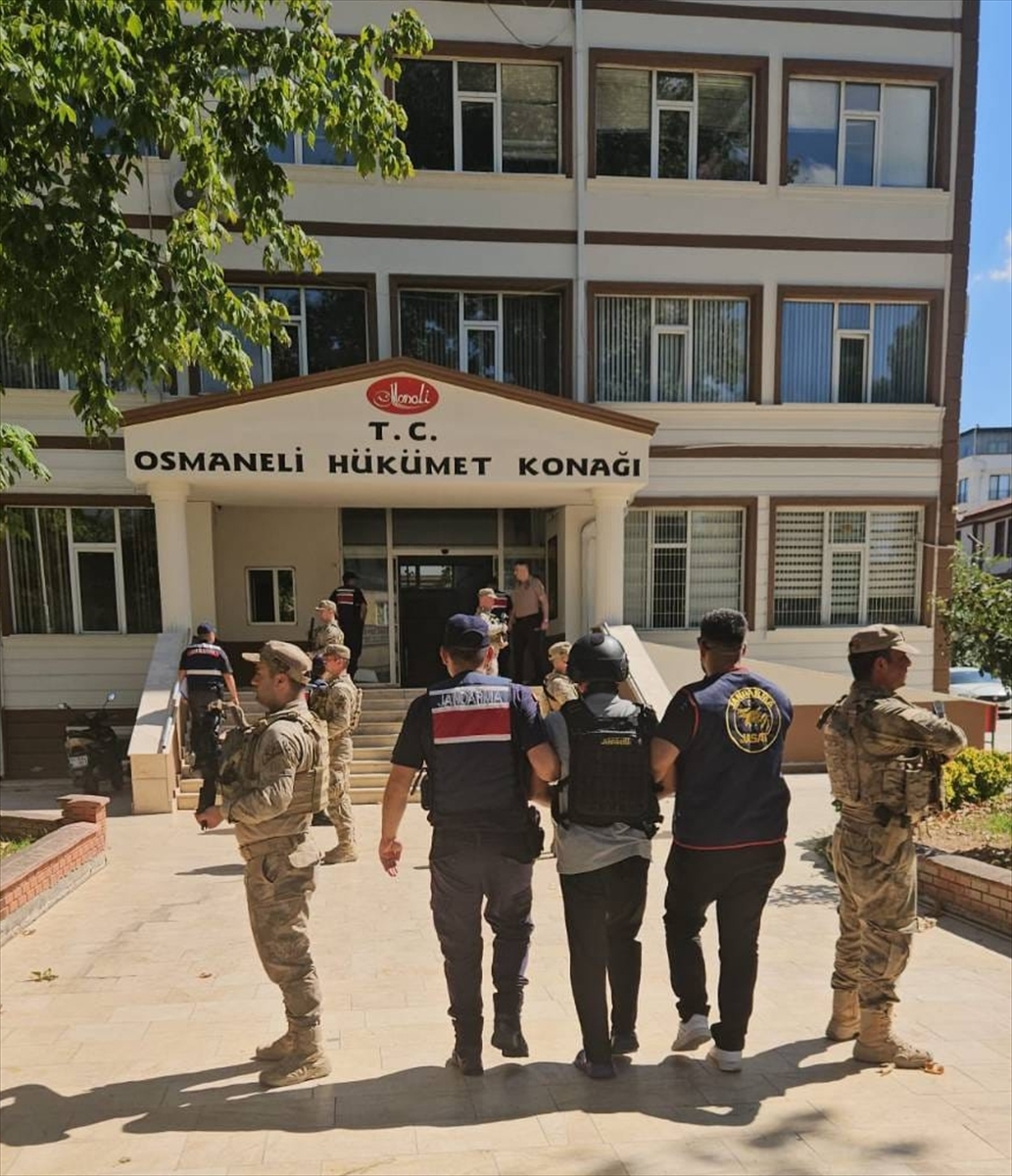 Bilecik'te sınır anlaşmazlığı nedeniyle tartıştığı tarla komşusunu darbederek öldüren zanlı tutuklandı