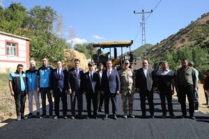 BİTLİS (AA) – Bitlis'te kırsalda yaşayan vatandaşların ulaşımını kolaylaştırmak için