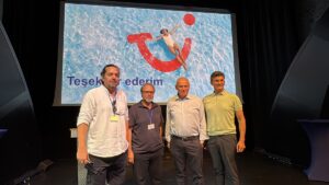 - TUI Üst Yöneticisi Sebastian Ebel gemide basın mensuplarıyla bir