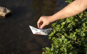 SARAYBOSNA (AA) – Bosna Hersek'in başkenti Saraybosna'daki Miljacka Nehri'ne, Filistin