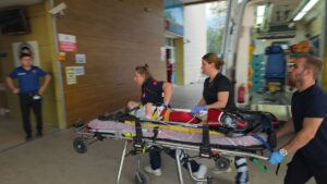 BURSA (AA) – Bursa'nın İnegöl ilçesinde apartmanın üçüncü katından düşerek